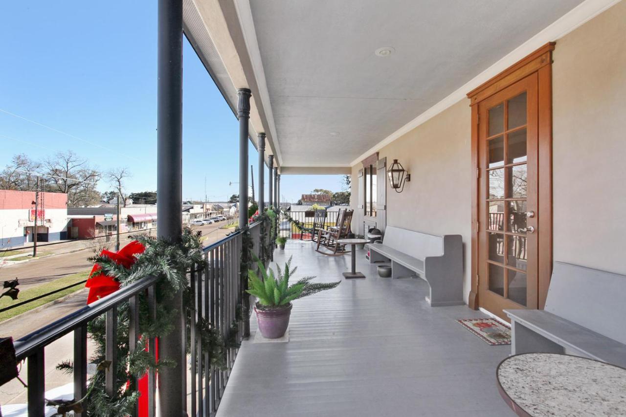 The Bank Hotel Lake Arthur エクステリア 写真
